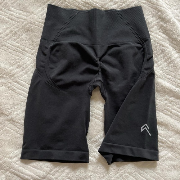 Oner Active Coal Cycling Shorts - Picture 2 of 3